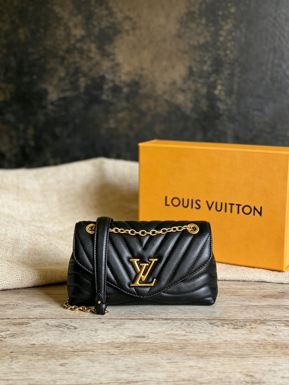 Louis Vuitton New Wave Chain Bag MM Black